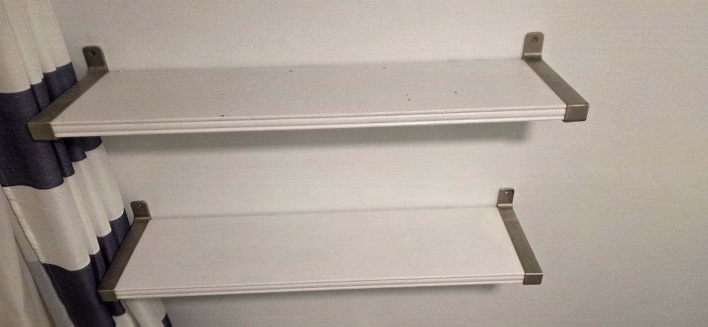 2 book shelves