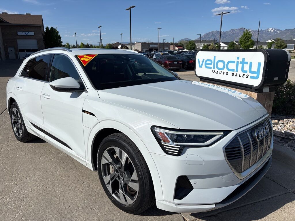 2021 Audi e-tron SUV quattro Premium