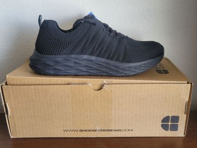 New womans slip resistant work shoes 6.5