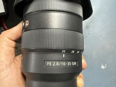 Sony FE 2.8/16-35 GM E-Mount Wide-Angle Zoom Lens