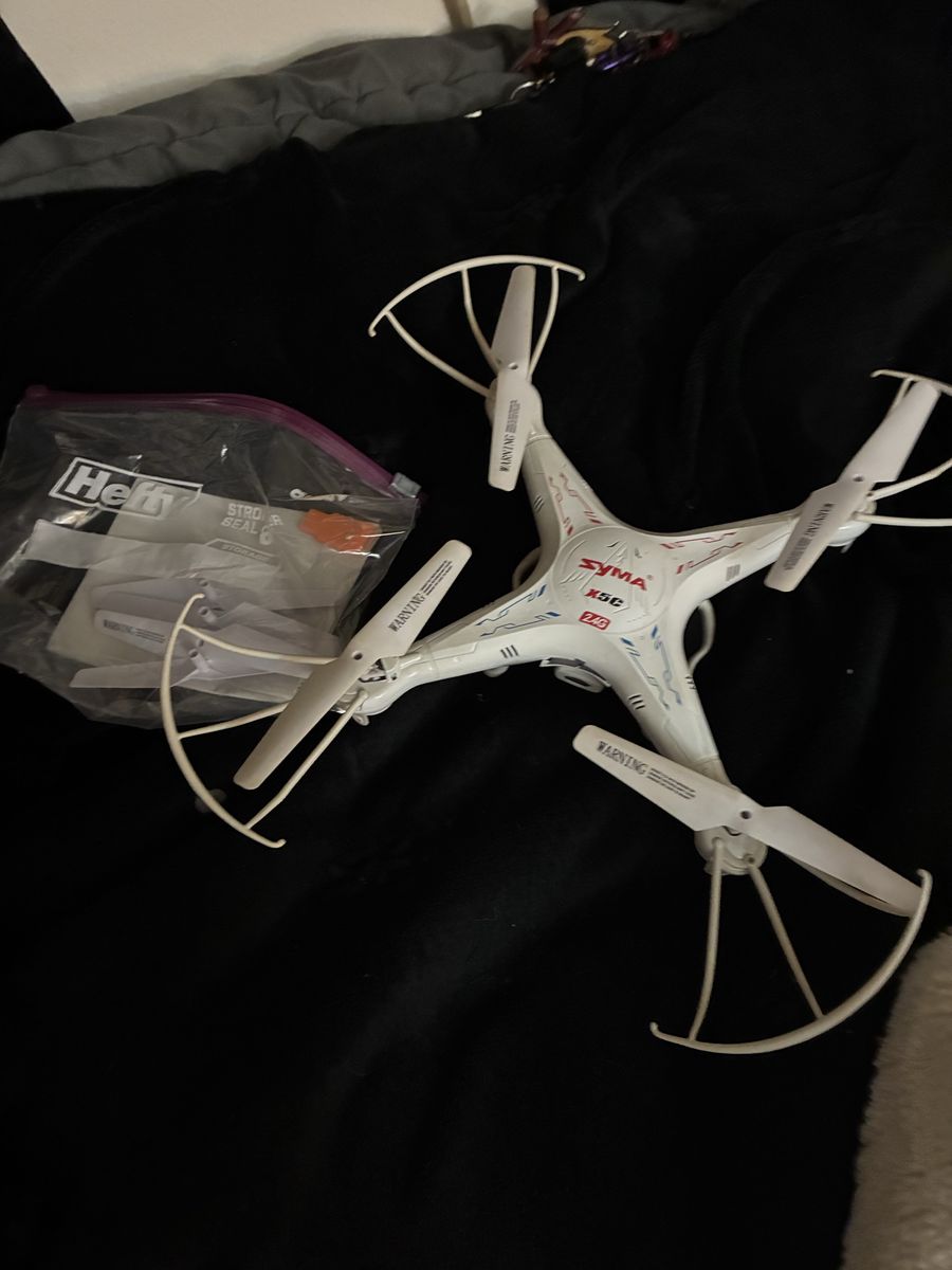 Syma X5C 2.4G RC Quadcopter Drone with Blade Guards and Spare Parts
