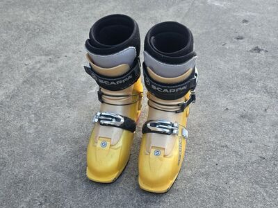 Scarpa 6.5-7.5 Alpine Touring Ski Boots Mondo 25