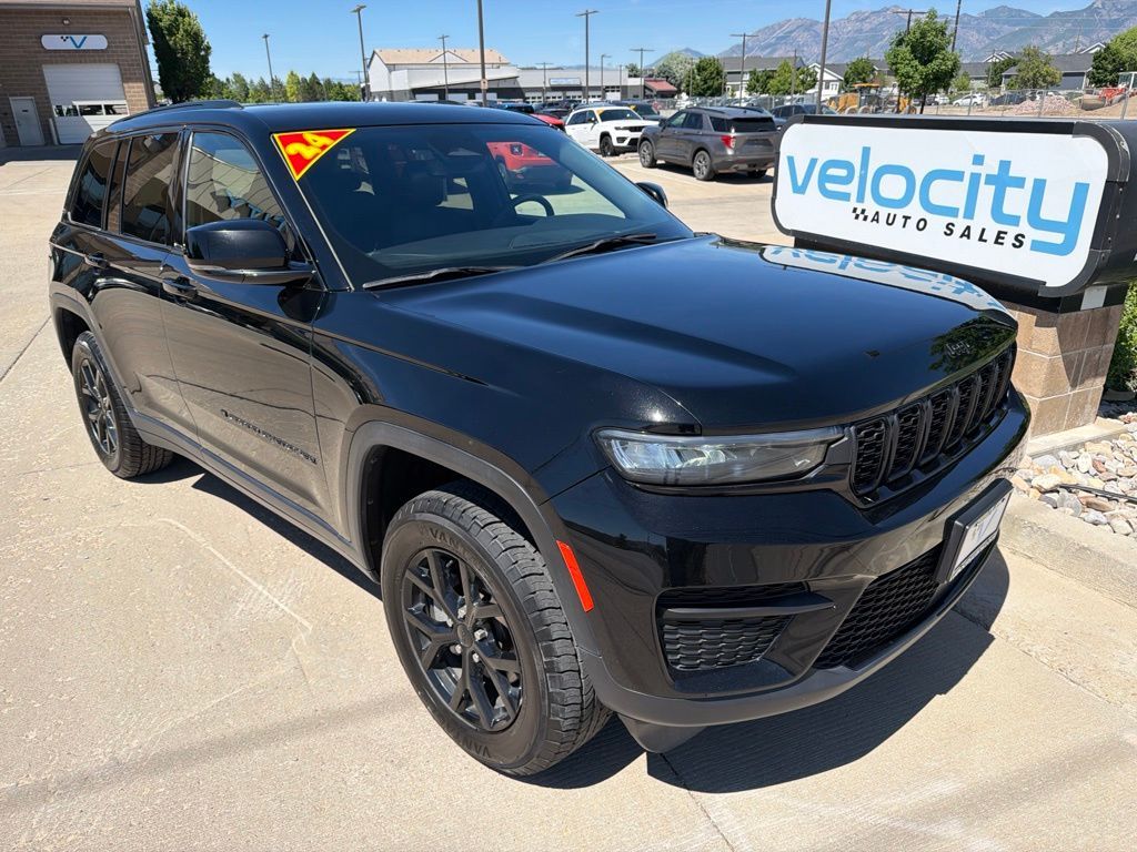2024 Jeep Grand Cherokee Altitude