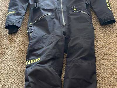 Klim men’s large snowmobile suit