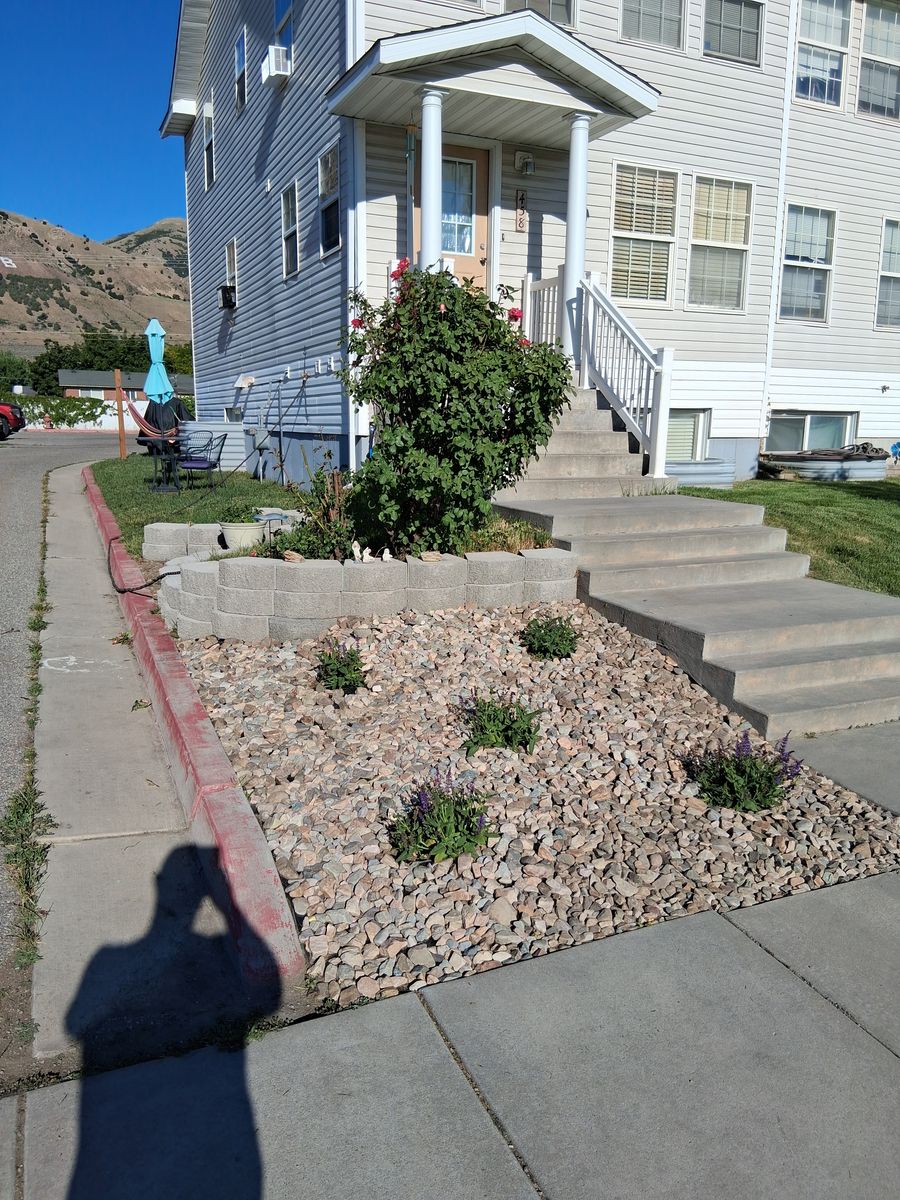 40 Landscaping blocks