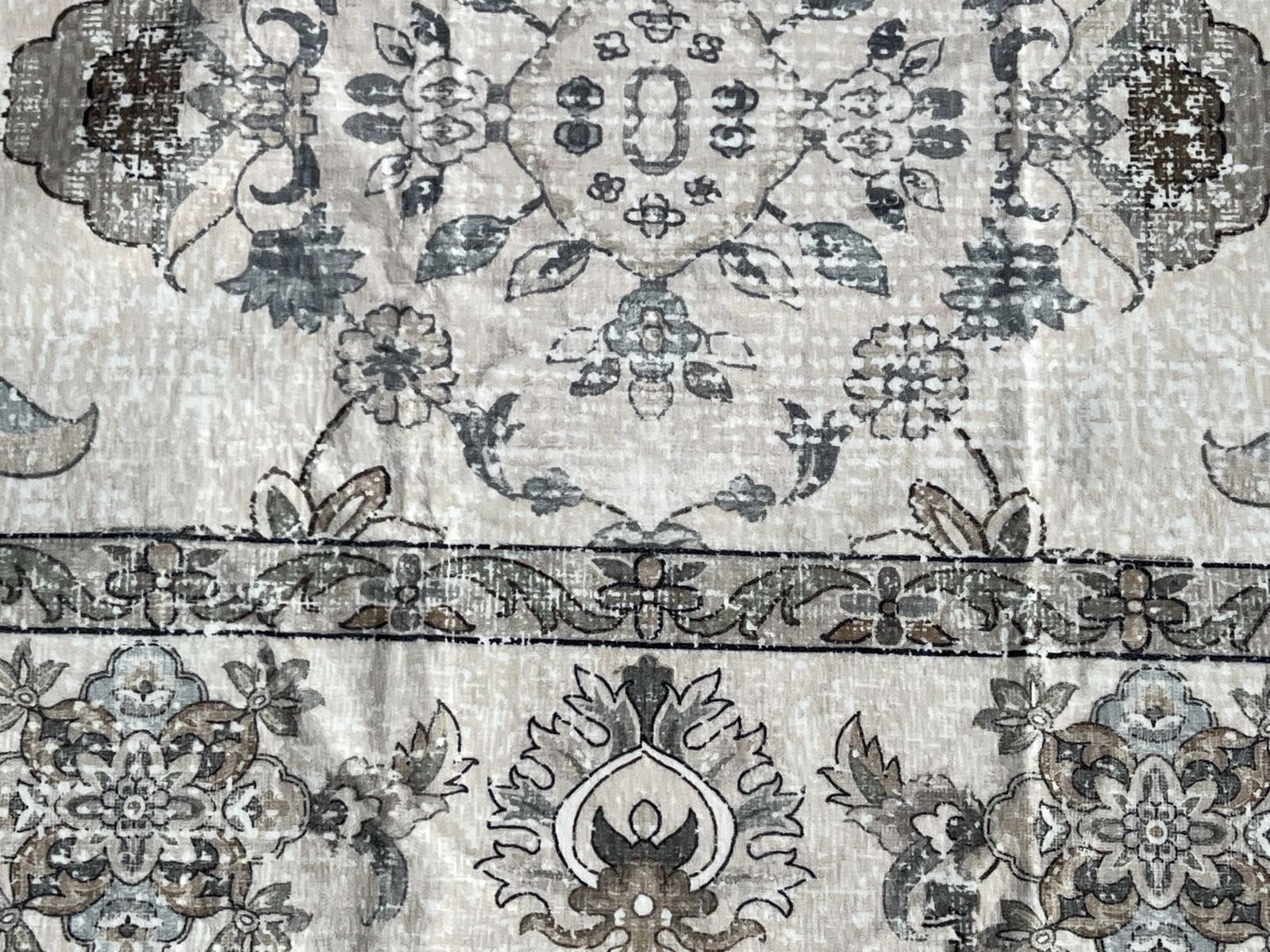 Main image 7