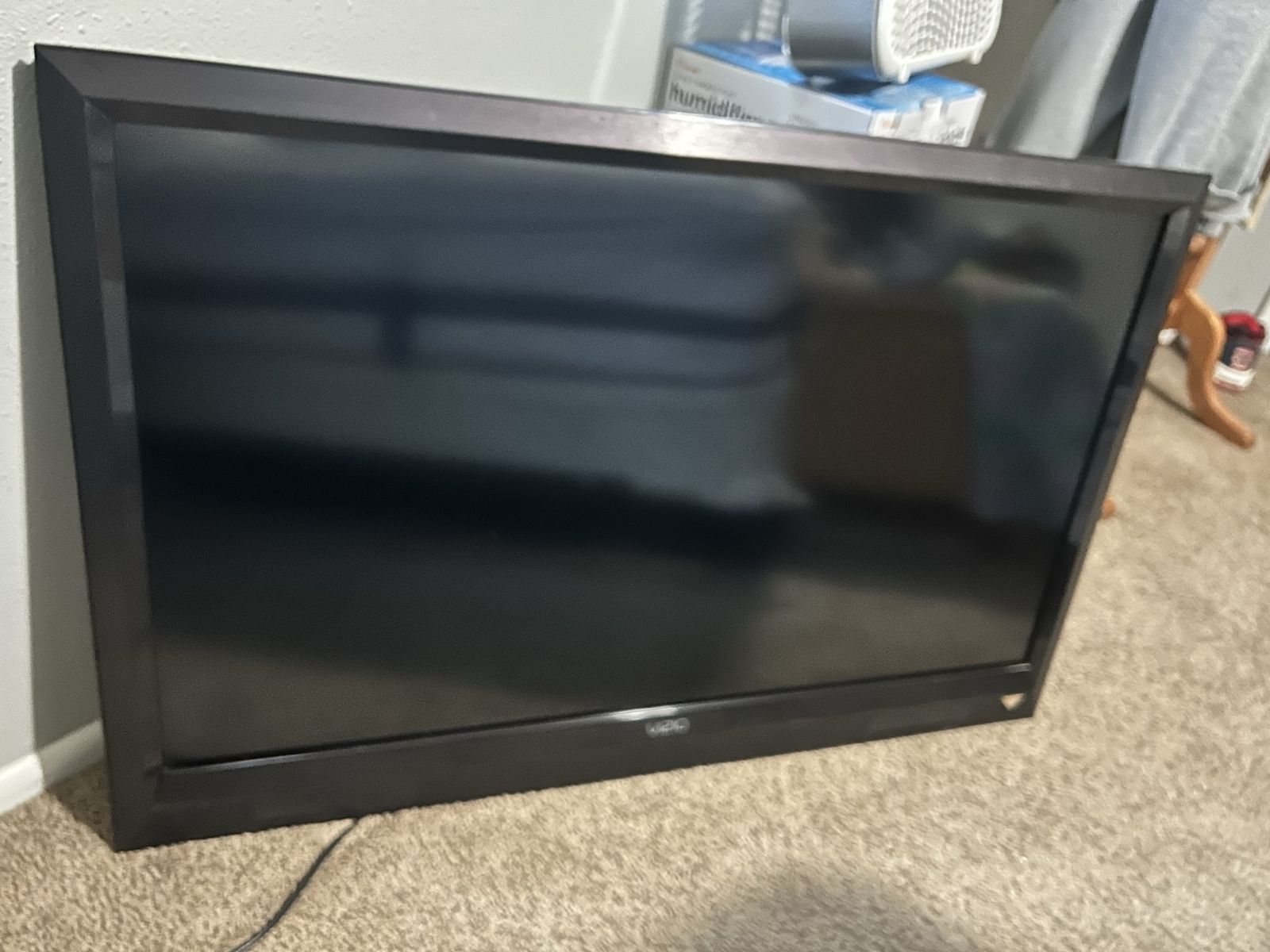 Vizio 43 In Flat Screen Tv. No Remote.