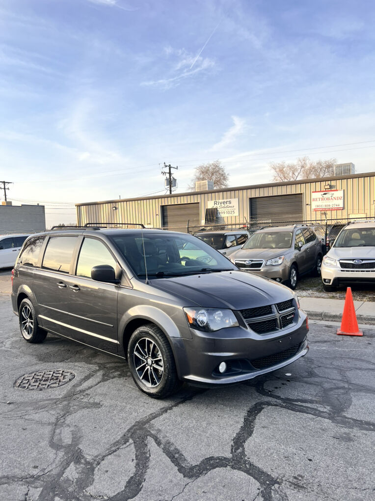 2016 Dodge Grand Caravan R/T