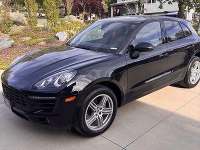 2017 Porsche Macan Base
