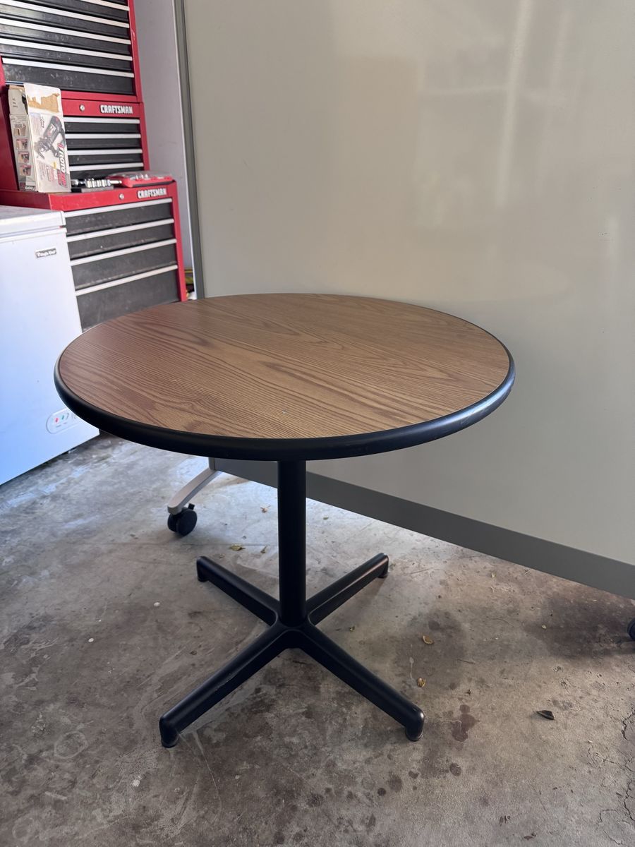Round Wood Grain Cafe Table with Black Metal Pedestal Base - Used
