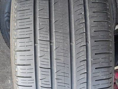 * Single 255/55R18 Tire with Lots of Tread *