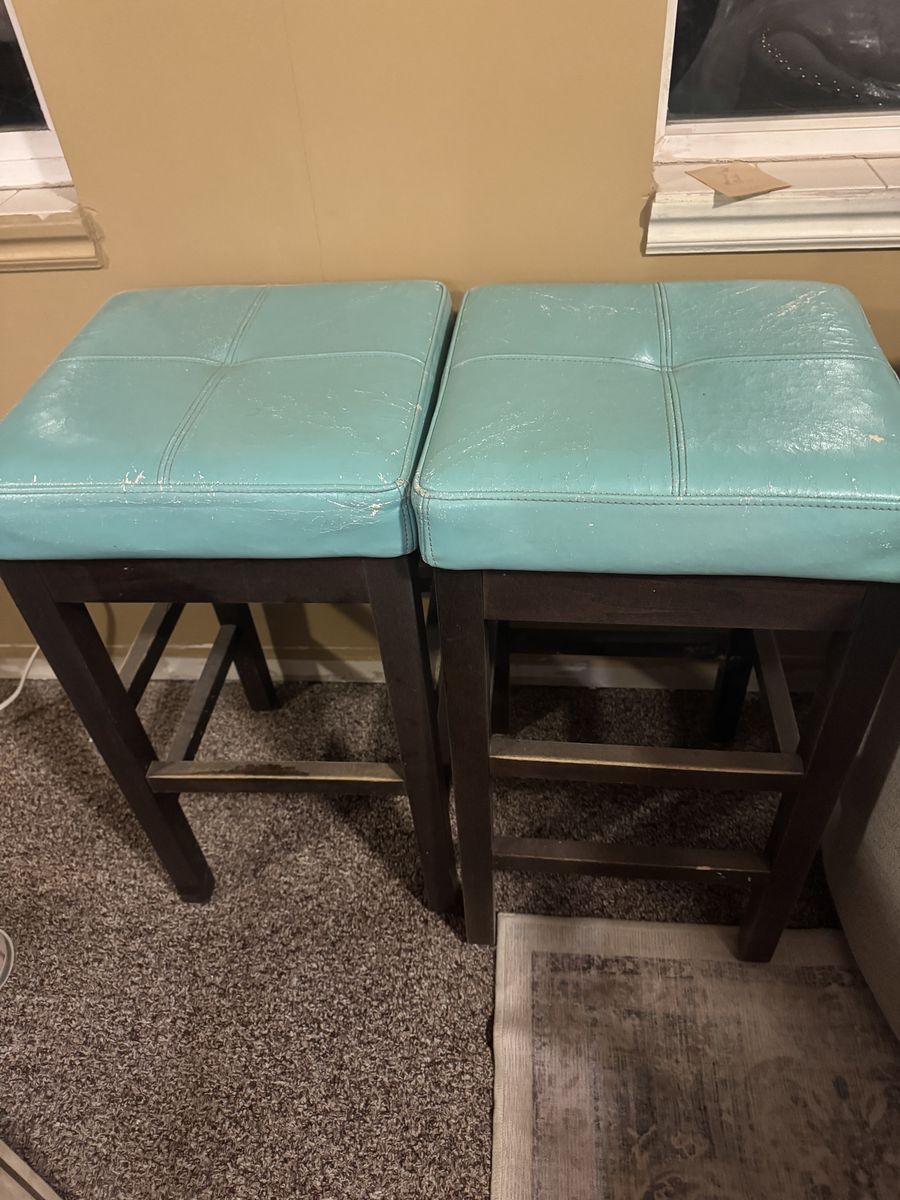 blue barstools