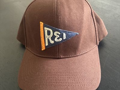 REI Co-op Unisex 6 Panel Trucker Hat NWT Brown Molasses Flag Logo One Size
