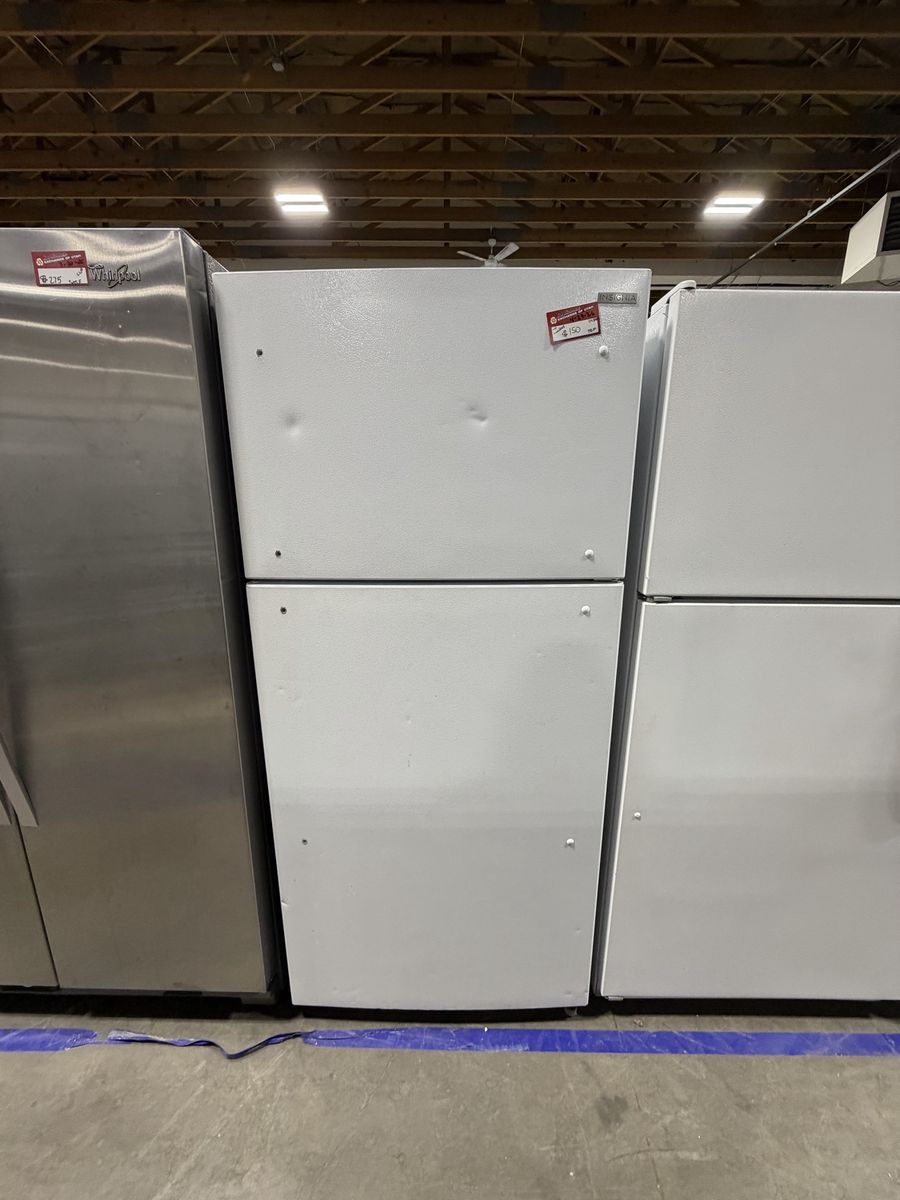 NICE CONDITION INSIGNIA TOP AND BOTTOM FRIDGE