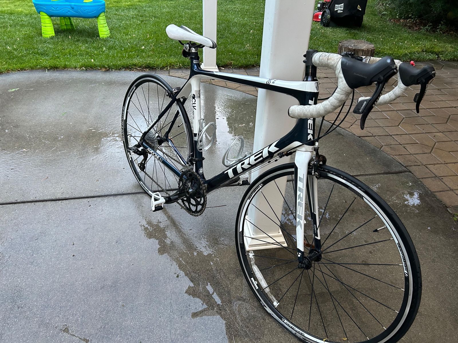 Trek Madone 3.1 Carbon Road Bike – Lightweight – Great Condition