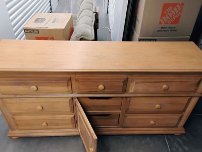Wooden Bedroom Set - Queen