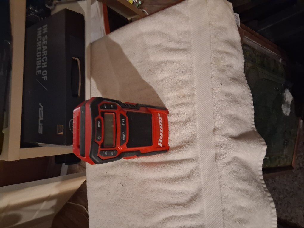 BAUER 20V Cordless Compact Radio