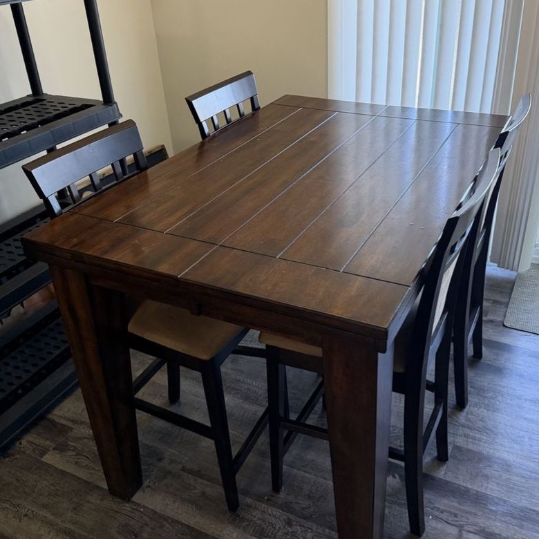 Table and Chair set