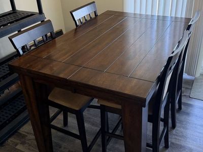 Table and Chair set