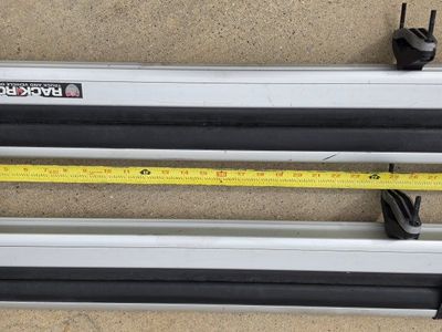 Thule Snowboard Ski Rack