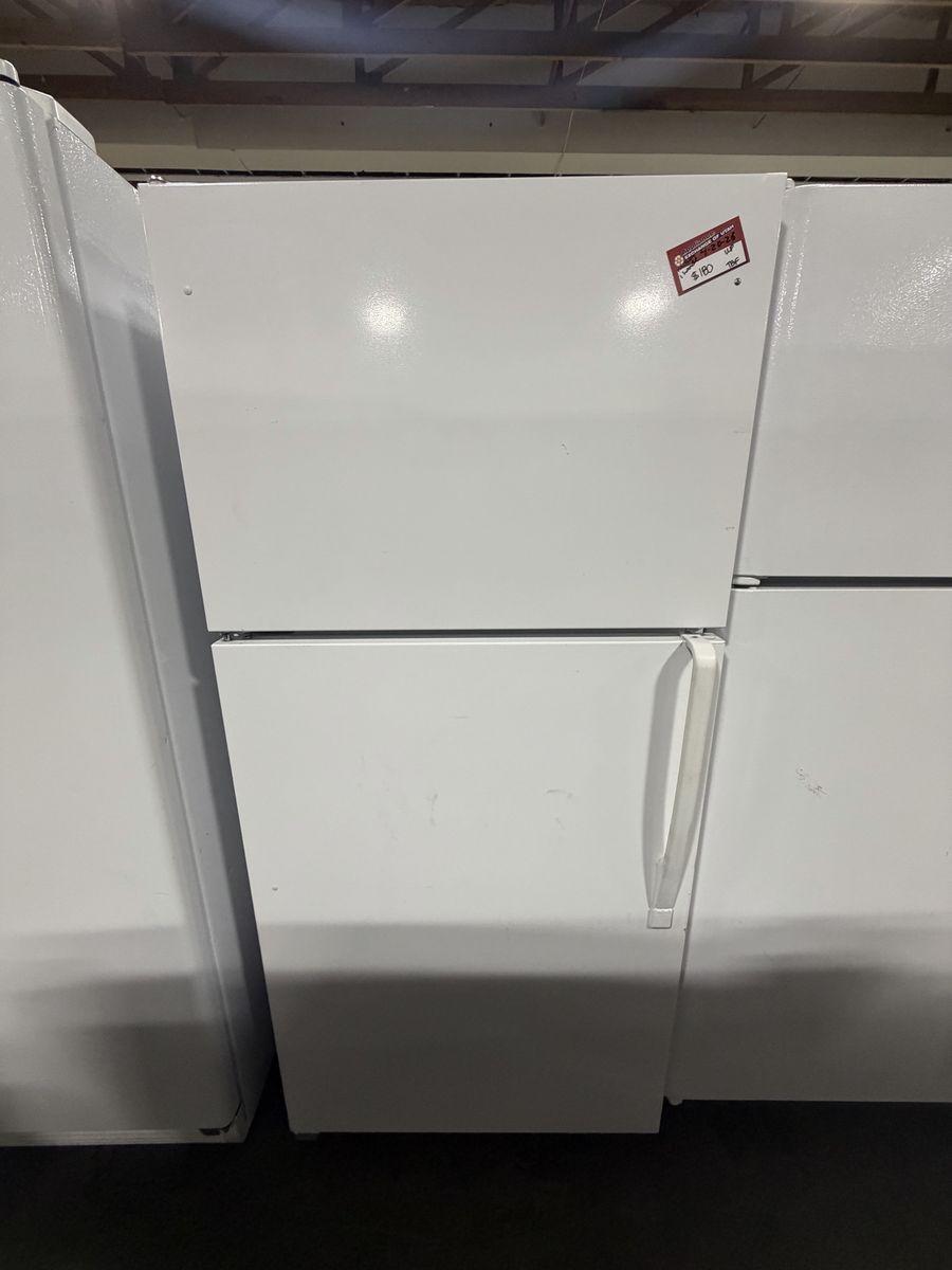 HUGE DEALS NOW! WHIRLPOOL TOP AND BOTTOM FRIDGE