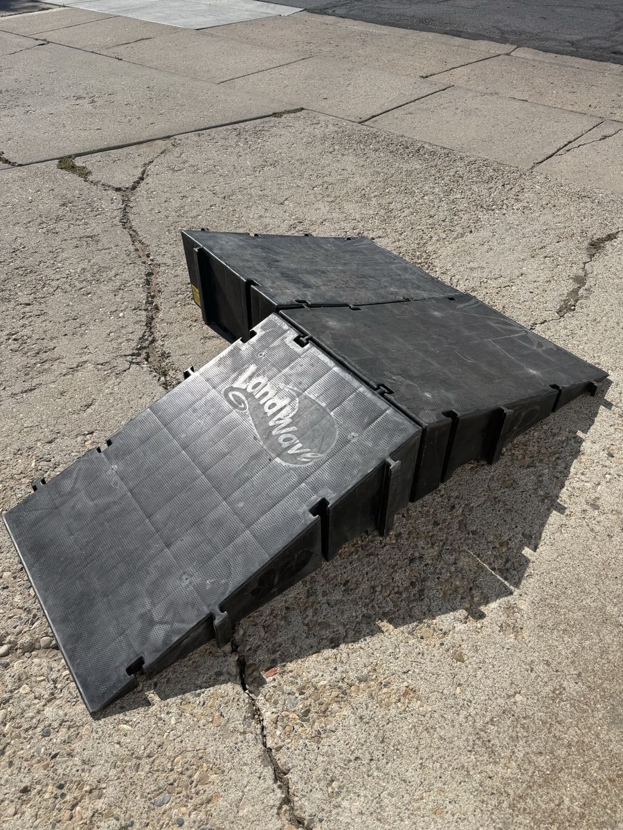 LandWave 4-Sided Skateboard/BMX Jump Ramp Kit - Durable Interlocking Design