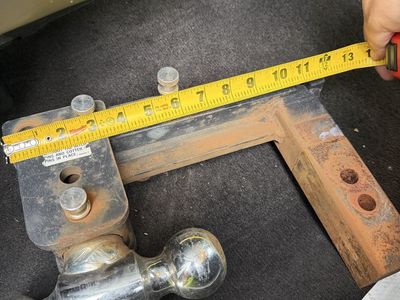 B&W drop hitch