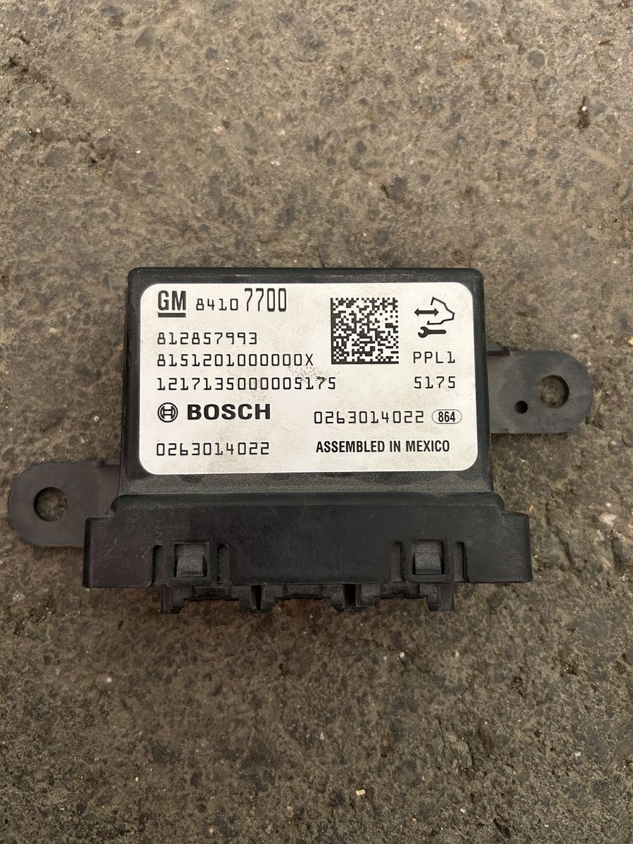 17 Cadi Escalade Parking Assist Module