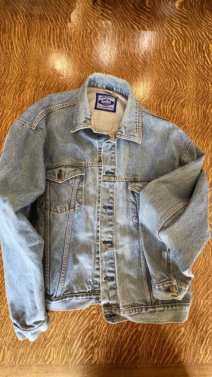 Vintage Hard Rock Cafe Salt Lake City Light Wash Denim Jacket - XL, Embroidered Logo