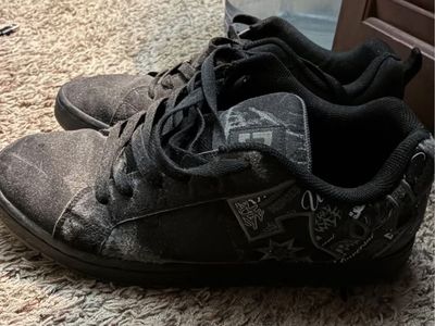 DC Shoes Black Skateboarding Shoes Men's Size 11.5