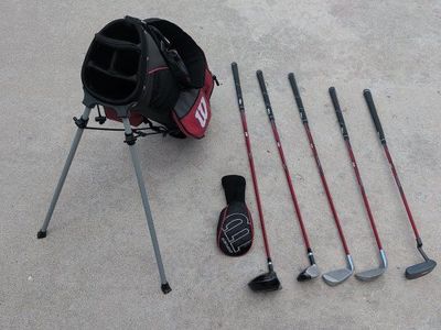 Wilson Profile Junior Golf Club Set with Stand Bag