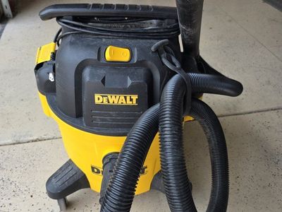 dewal vacuum