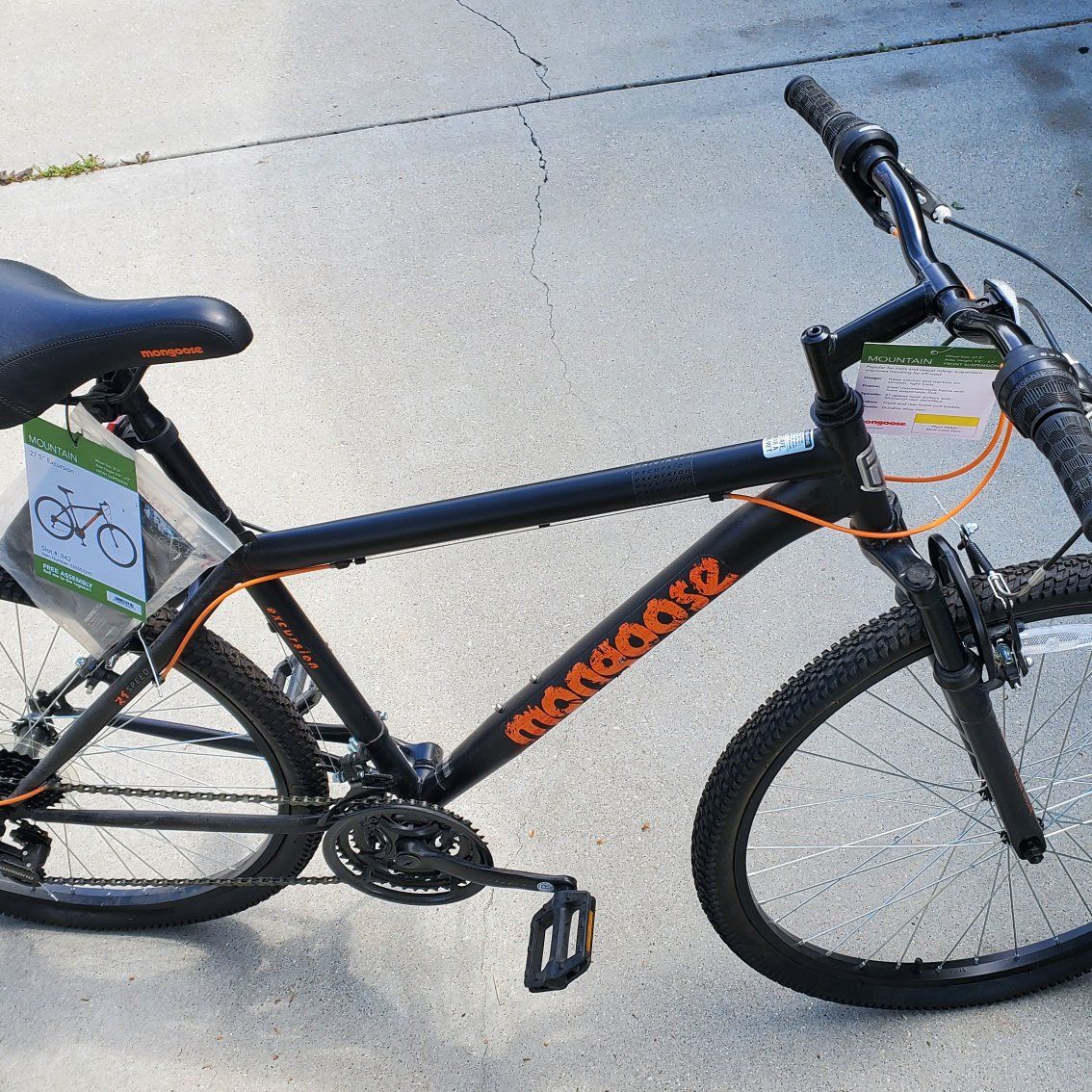 Mongoose Excursion 21 speed Mountain Bike