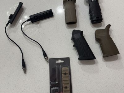 Tactical Rifle Accessories Lot - Grips, SureFire Pressure Switches & Rail Mount