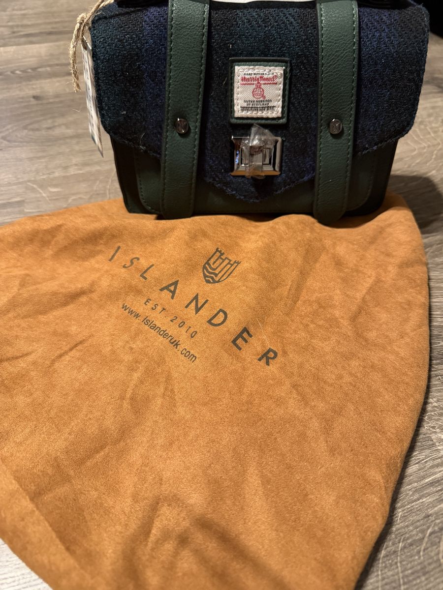 Islander UK Satchel Purse NWT