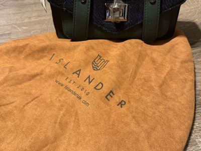 Islander UK Satchel Purse NWT