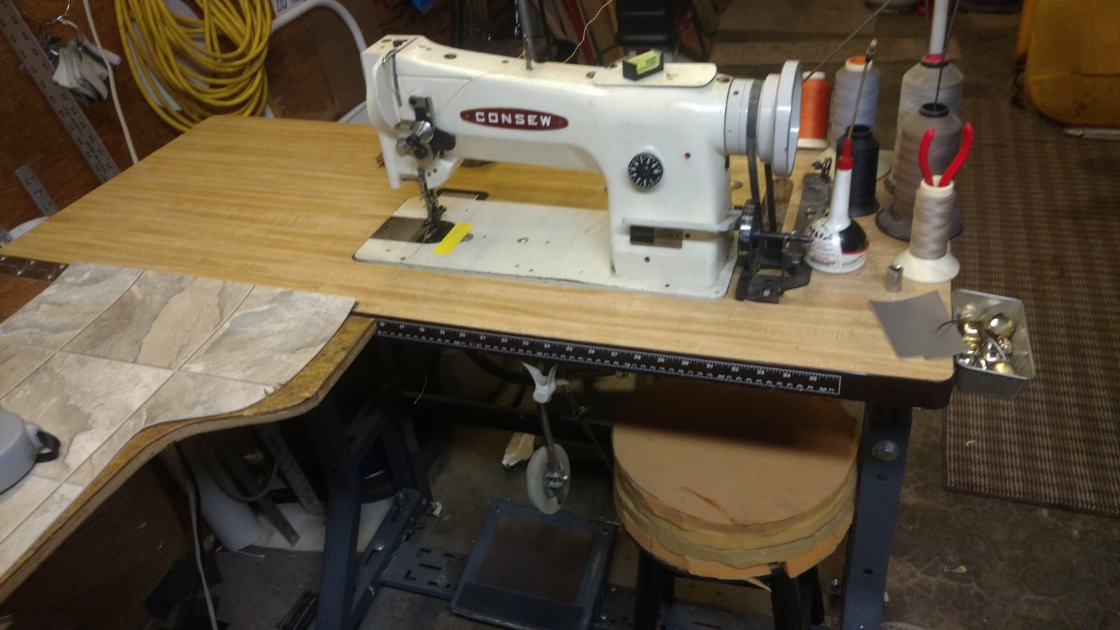 Consew 205 rb-4 walking foot industrial sewing machine