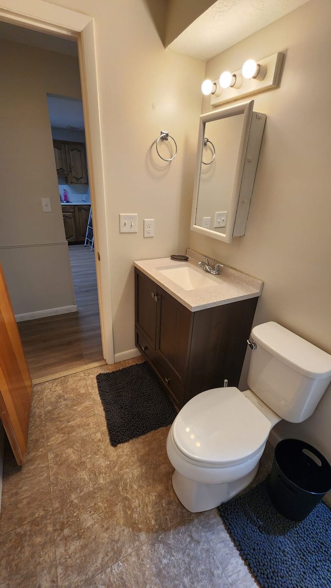 Main image 3