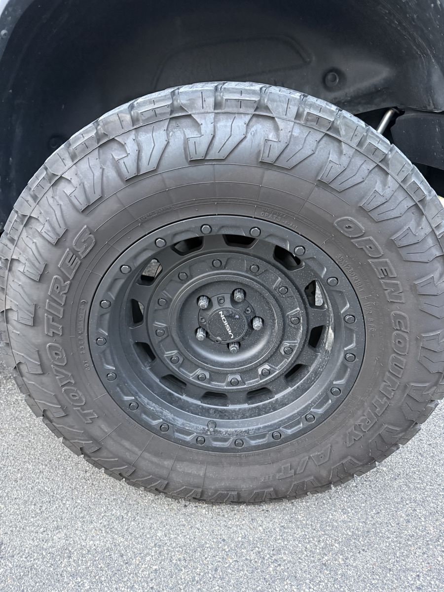 Used 35/12.50R18LT Tire and Vision tactical wheel set 18x9.5