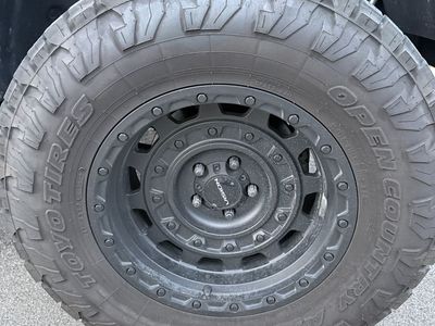 Used 35/12.50R18LT Tire and Vision tactical wheel set 18x9.5