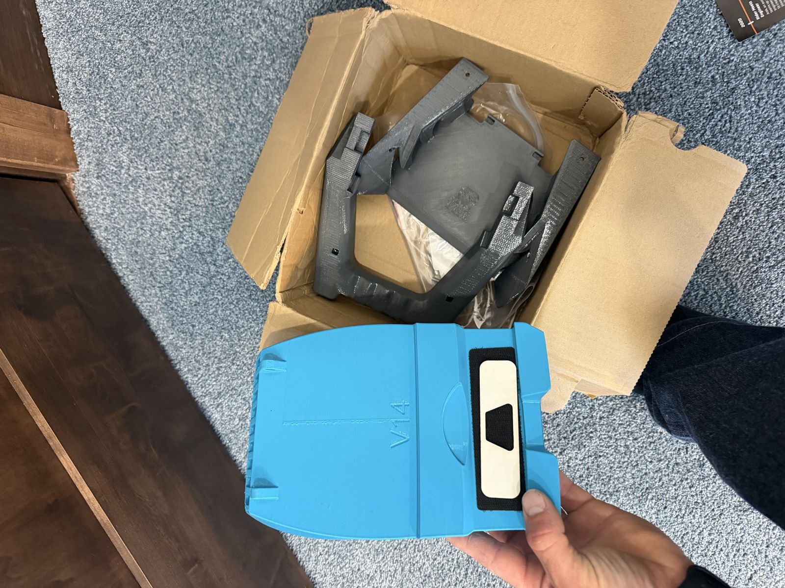 Grizzla V14 Electric Unicycle seat and handle