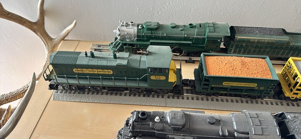 Lionel Kennecot Copper Trains