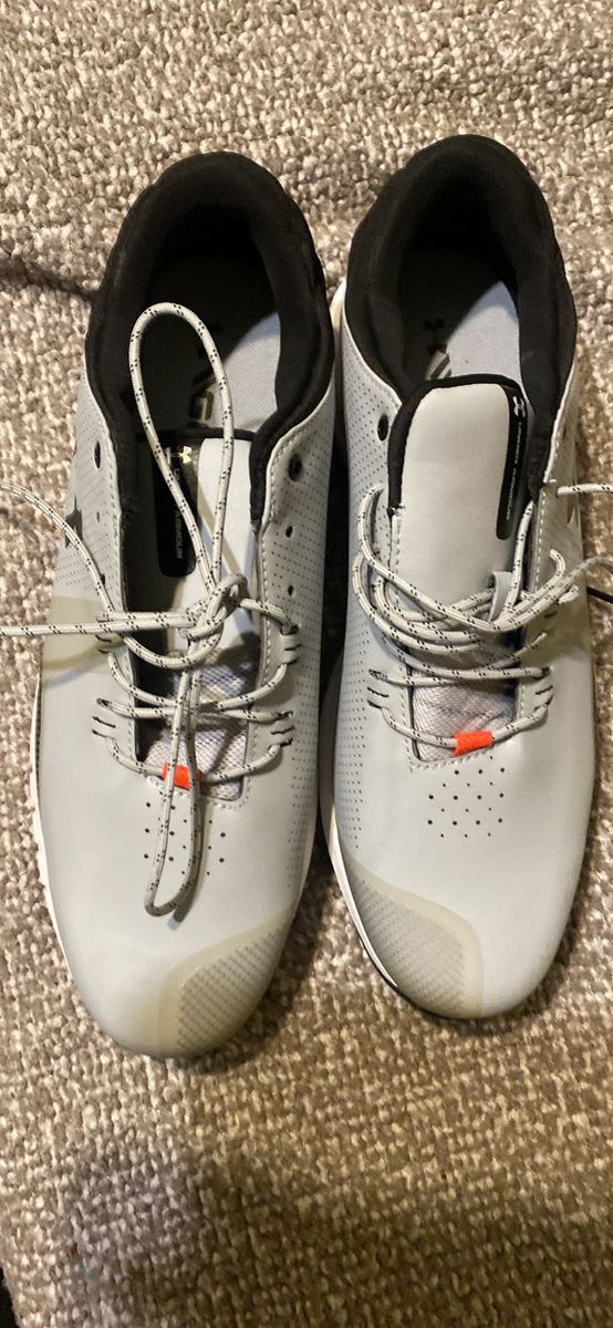 New. Under Armour HOVR Drive 2 Golf Shoes Men's Size 11.    , Gray Black Spikeless Waterproof