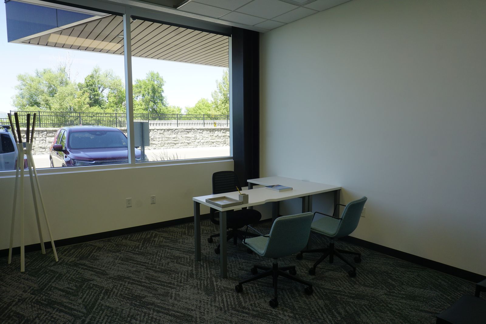 Private, Executive Office ️ – Fully Furnished + Reception Services Included