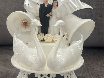 Vintage 1950s Wedding Cake Topper