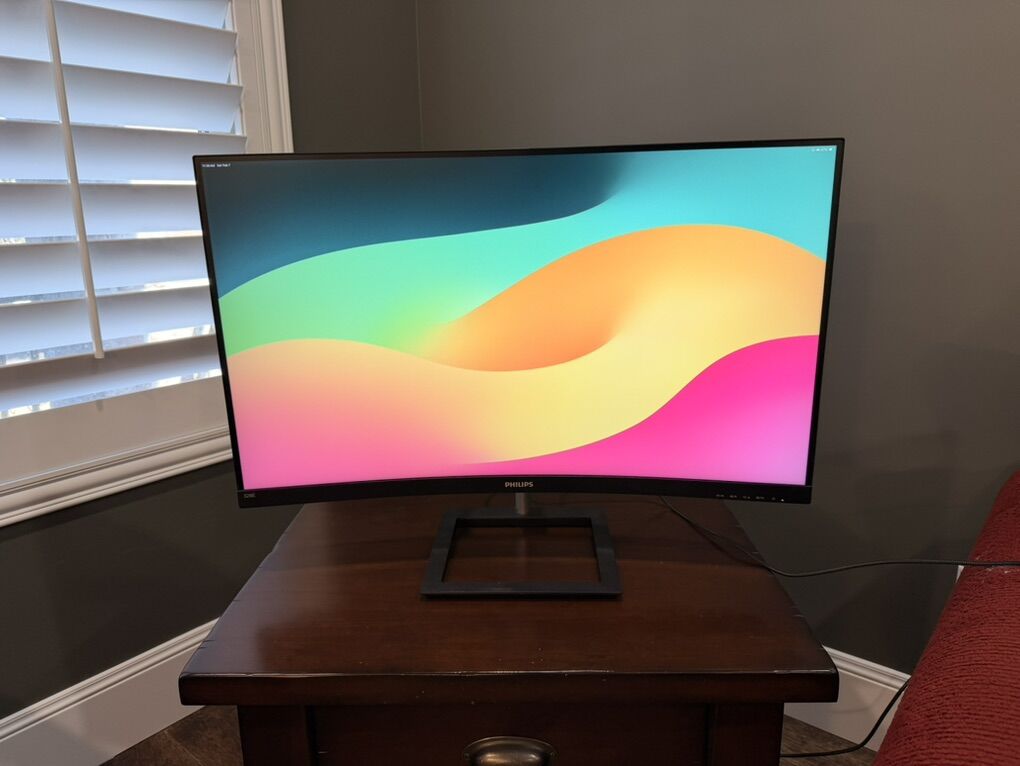 Philips 328E1CA 32” Curved 4K Monitor – Like New