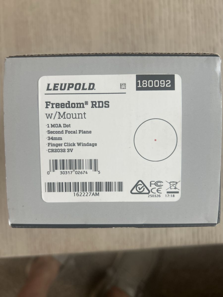 Leupold Freedom RDS w/Mount 1 MOA Dot 34mm Red Dot Sight 180092