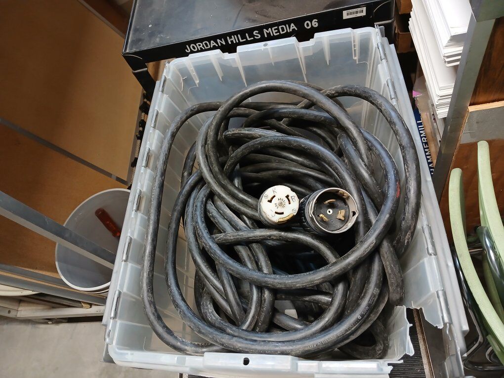 Hubbell Extension Cable