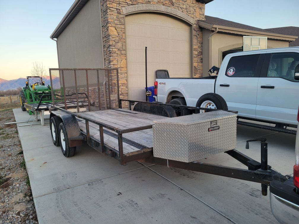 2006 Aztec tandem 3500 lb axles