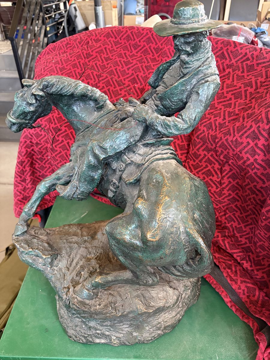 Main image 2
